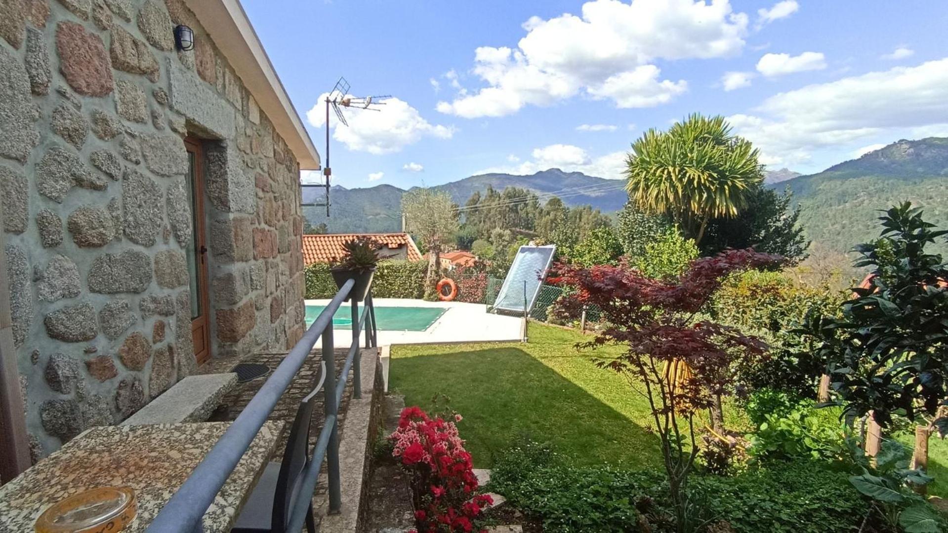 Casa Da Lage - T1 Com Piscina Privada - Geres 吉尔斯 外观 照片